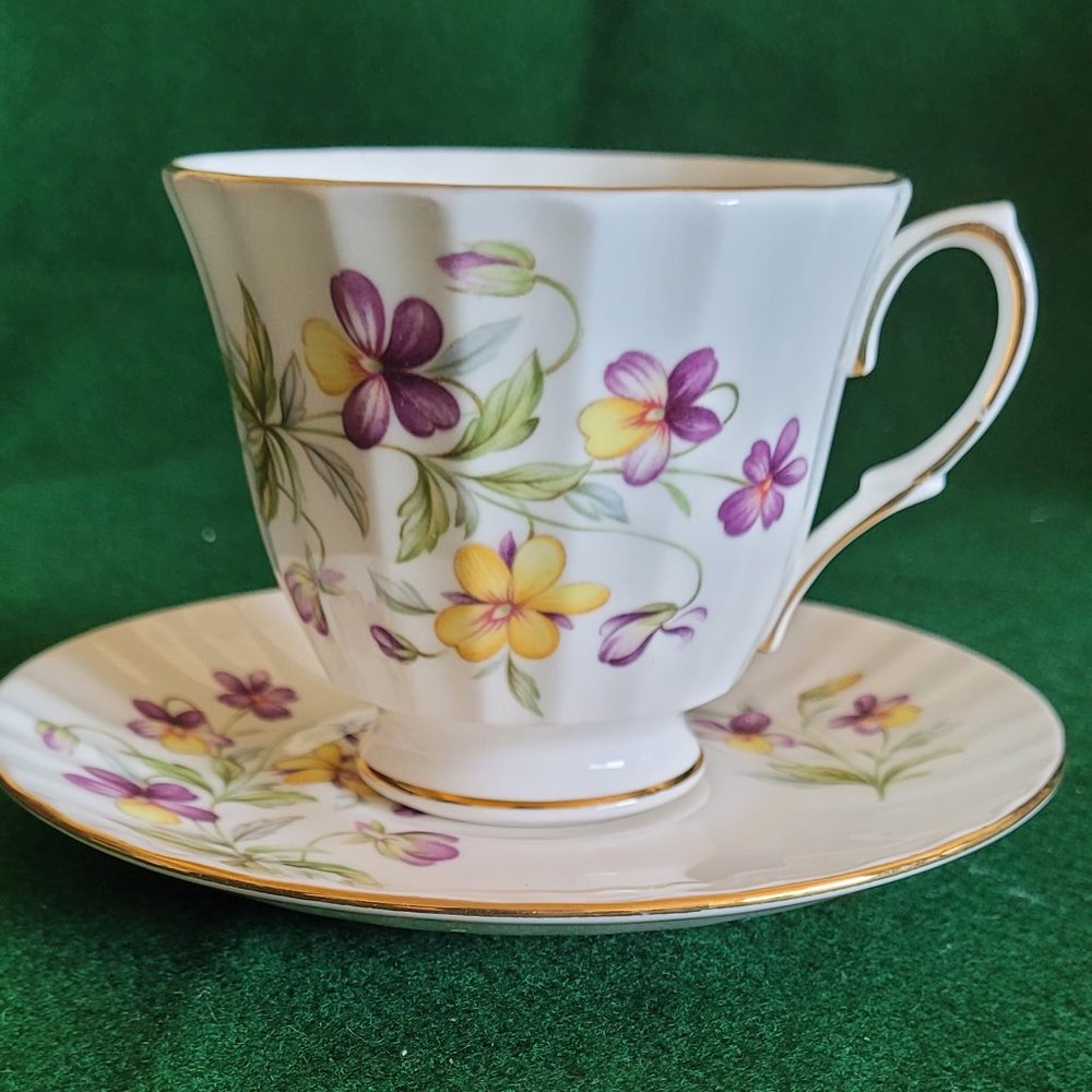 Royal Kingston teacup/saucer set